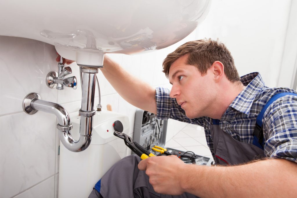 Tips For Choosing The Right Plumber For Your Home